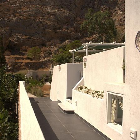 Moschatos Beach House Kamári Екстериор снимка