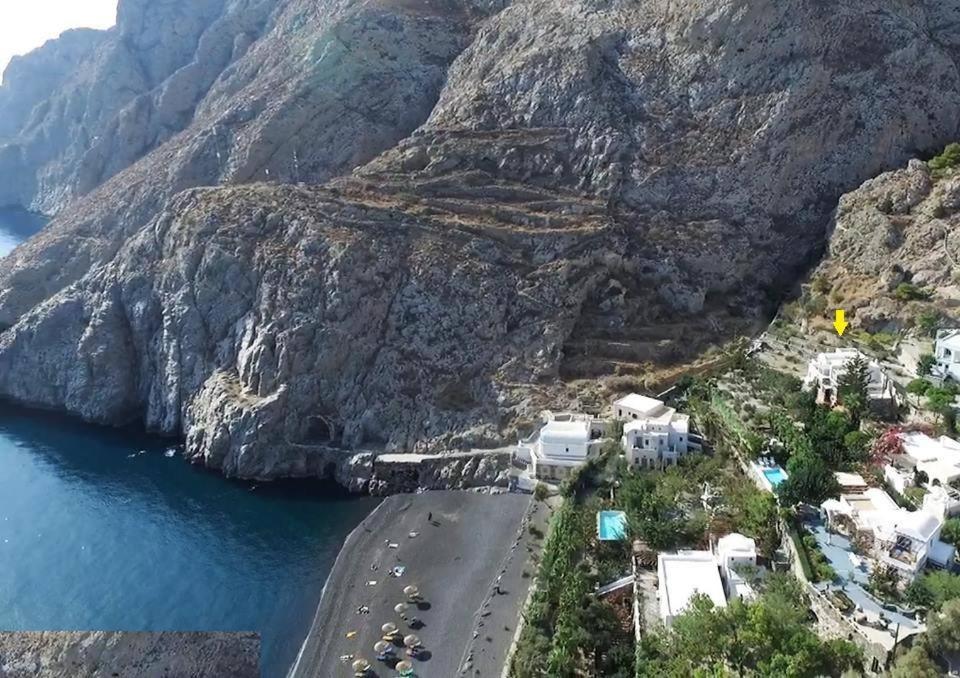 Moschatos Beach House Kamári Екстериор снимка