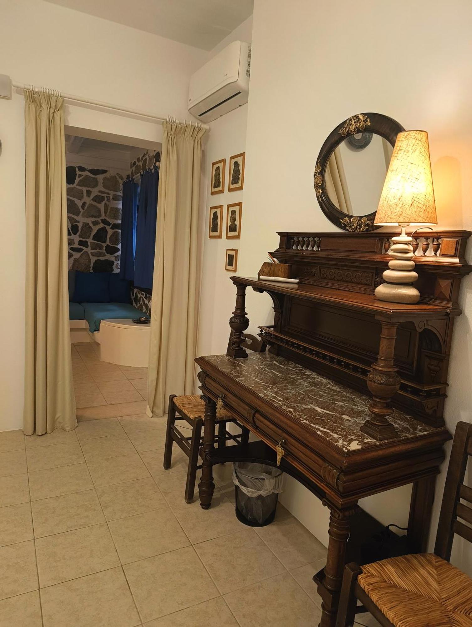 Moschatos Beach House Kamári Стая снимка